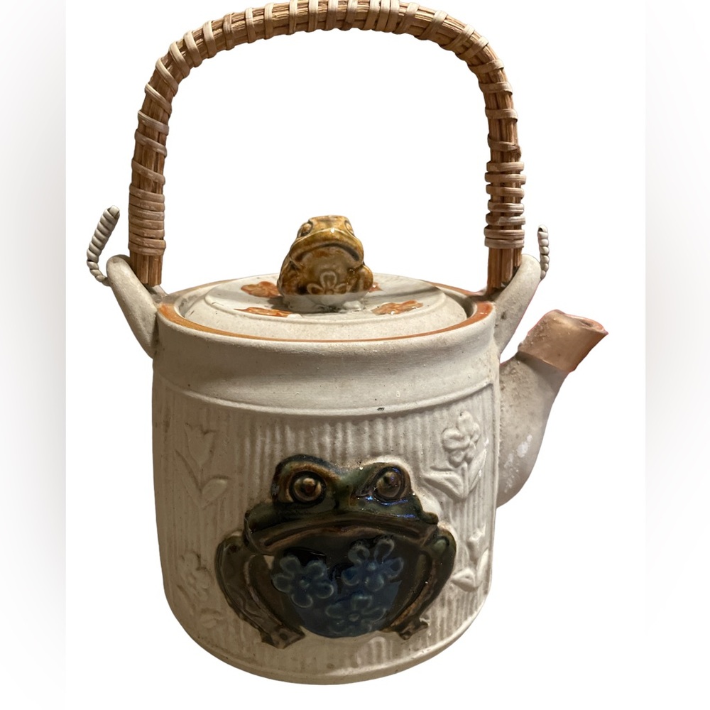 Vintage Stonewear Frog/Toad Teapot